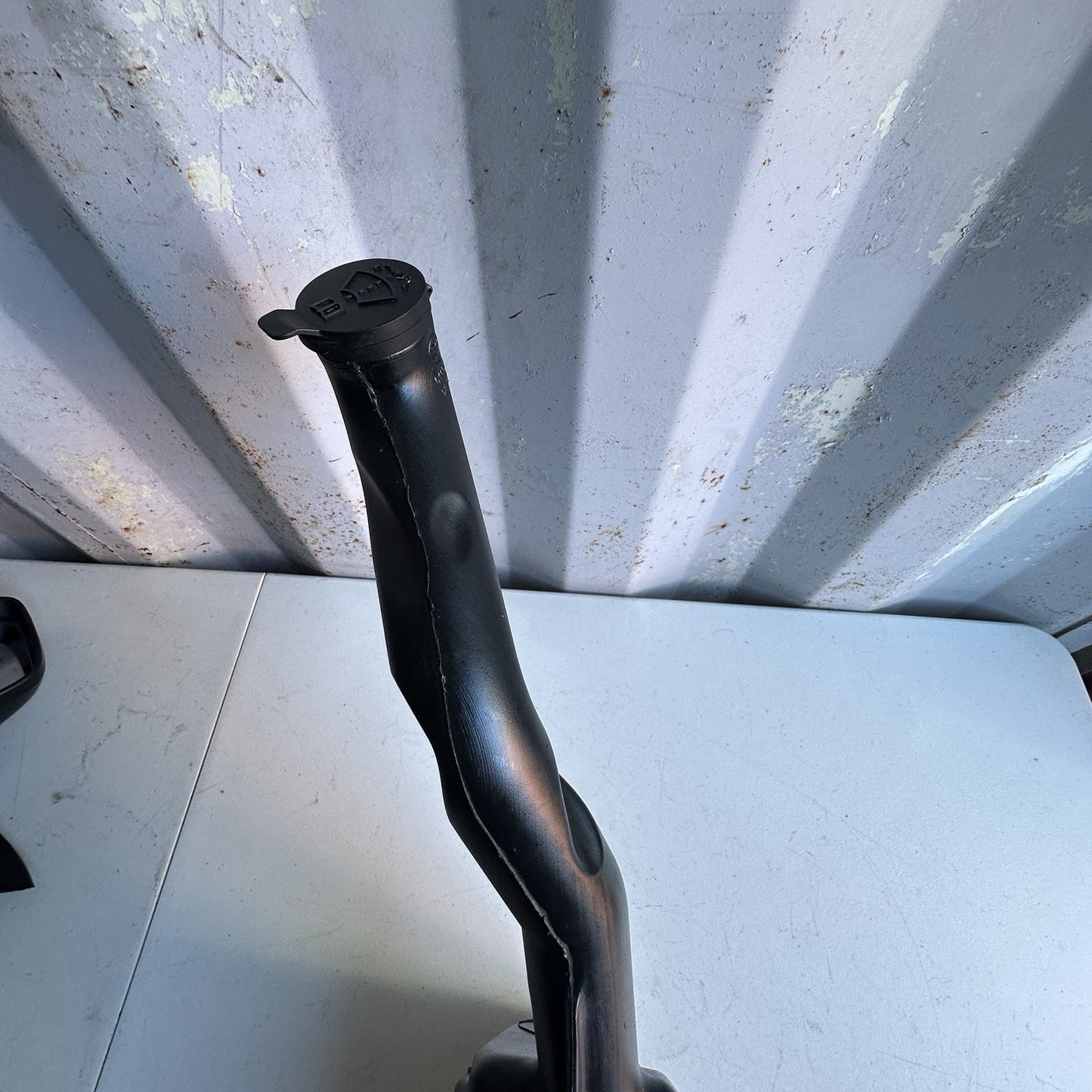 2014-2019 CHEVROLET CORVETTE C7 WASHER FLUID RESERVOIR TANK OEM