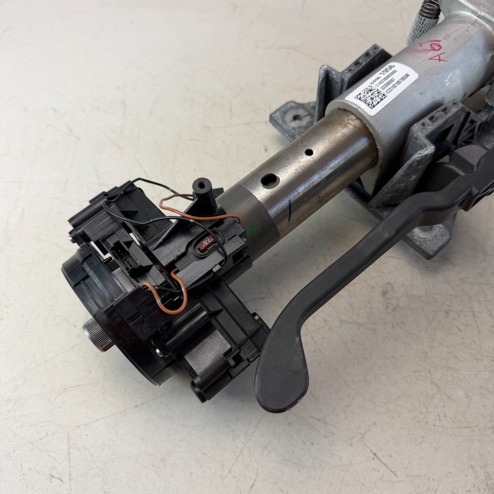 2018-2024 CHEVROLET CAMARO MANUAL ADJUSTMENT STEERING COLUMN SHAFT W/ PEDAL OEM