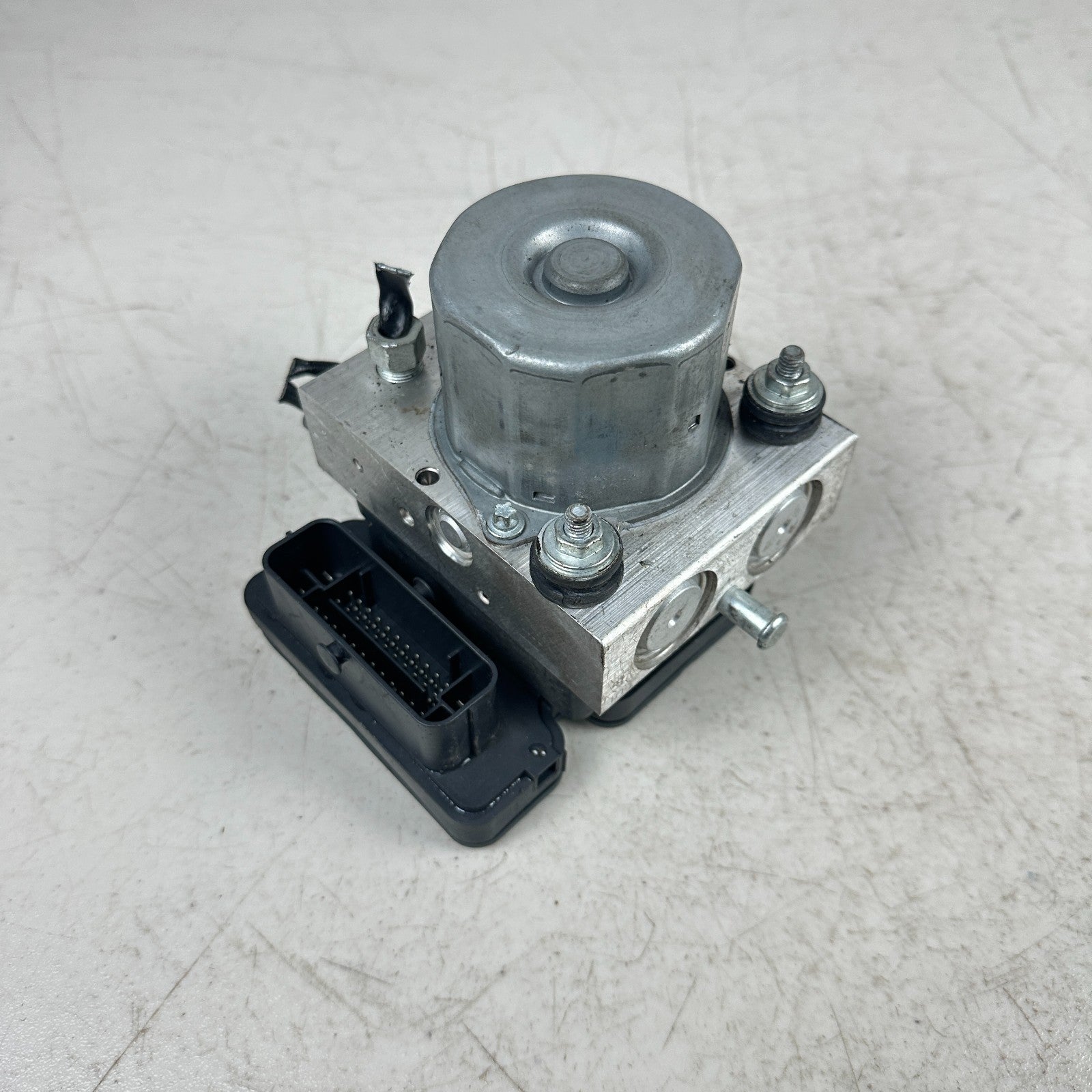 2014-2019 CHEVROLET CORVETTE C7 ABS ANTI-LOCK BRAKE PUMP CONTROL MODULE UNIT OEM