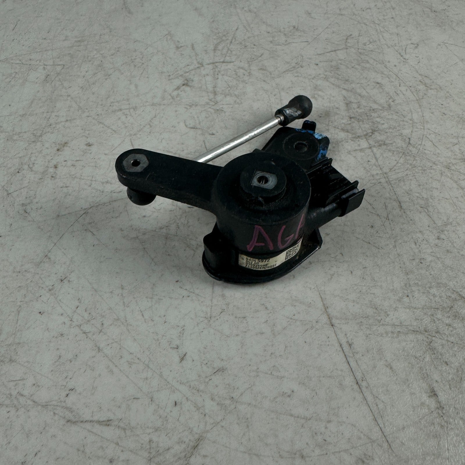 2016-24 CHEVROLET CAMARO REAR RIGHT SIDE SUSPENSION RIDE HEIGHT LEVEL SENSOR OEM