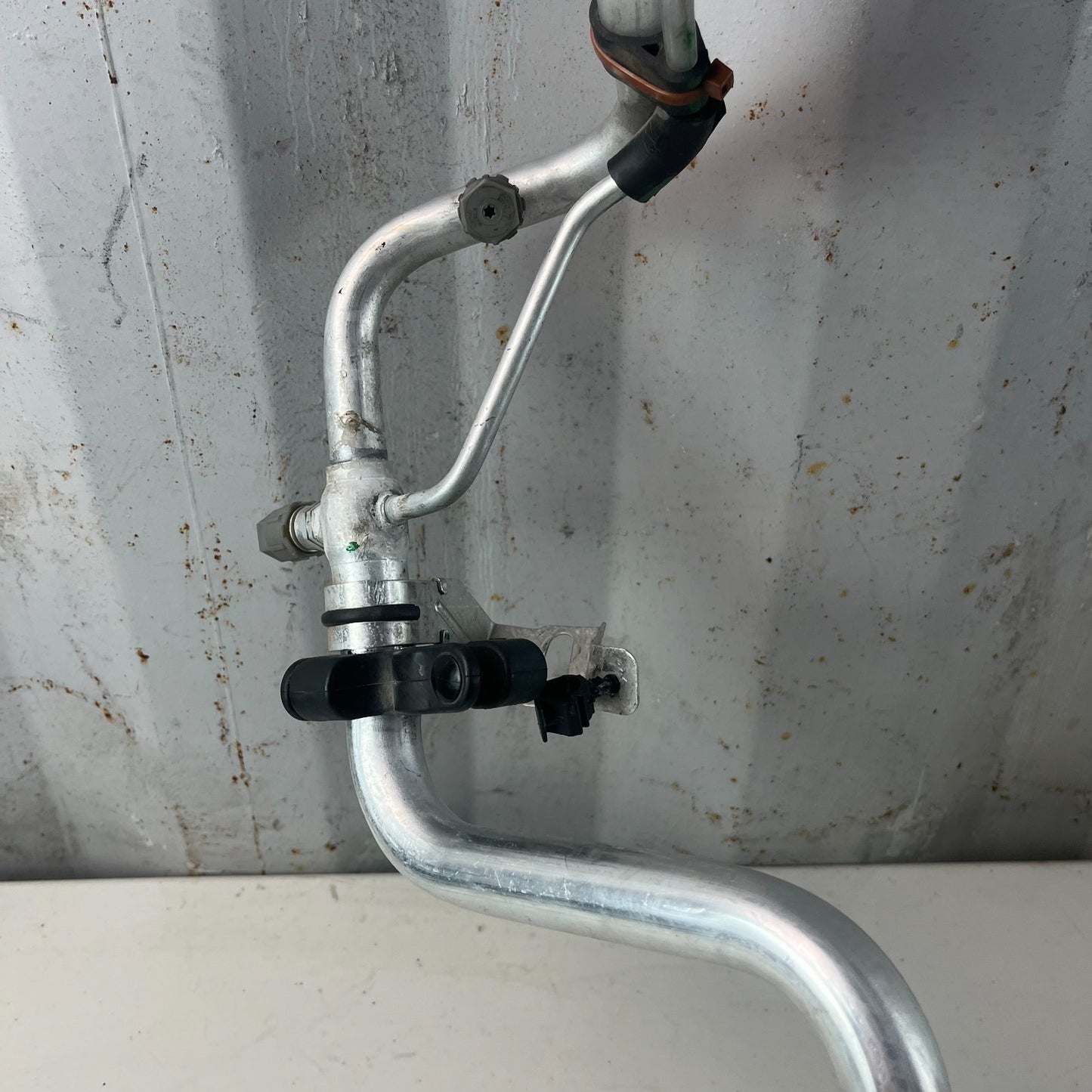 2016-2024 CHEVROLET AIR CONDITIONING REFRIGERANT SUCTION HOSE PIPE 23228913 OEM