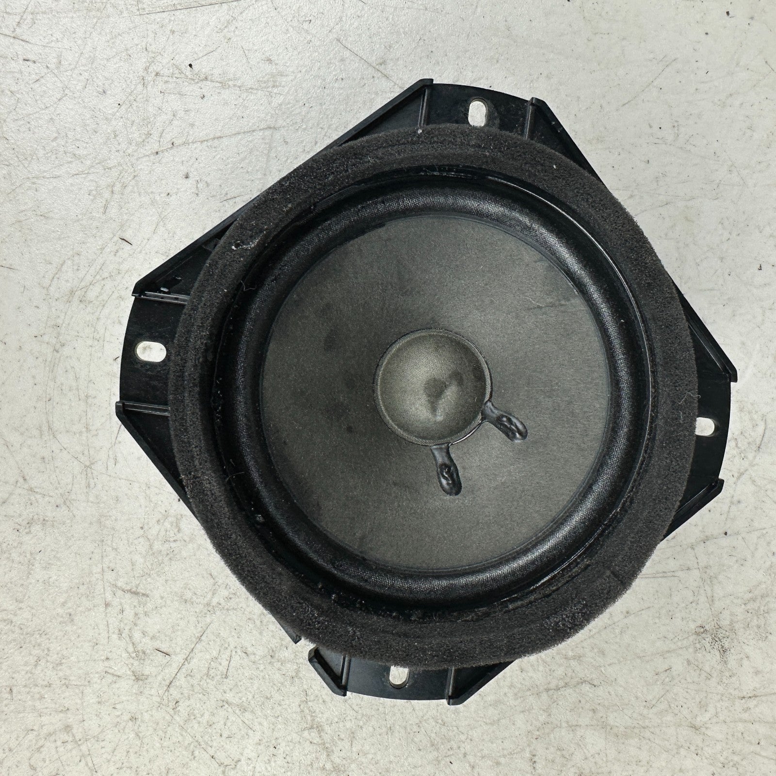 14-19 CHEVROLET CORVETTE REAR RIGHT SIDE QUARTER UPPER PANEL AUDIO SPEAKER OEM