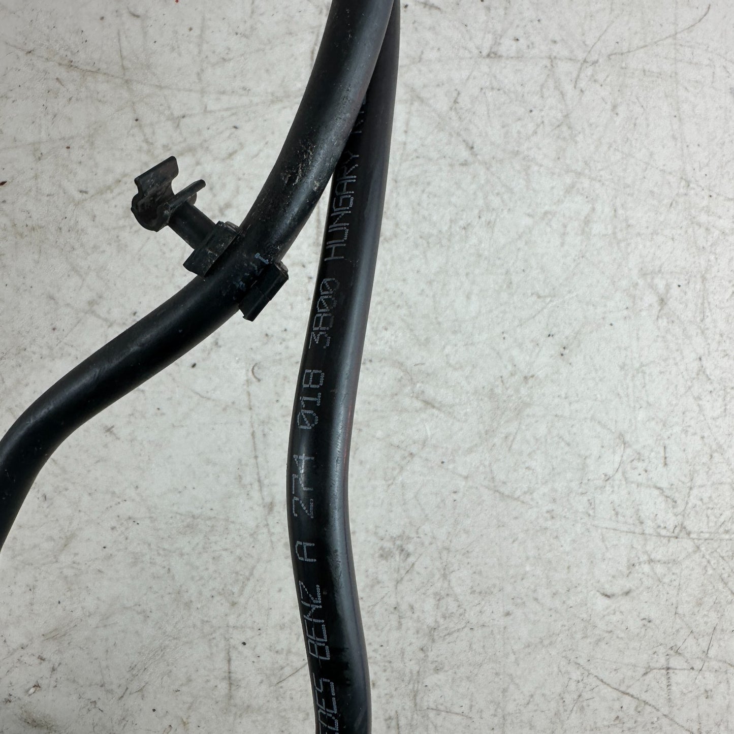 2015-2021 MERCEDES W205 C300 2.0L VAPOR CANISTER PURGE HOSE TUBE A2740183800 OEM