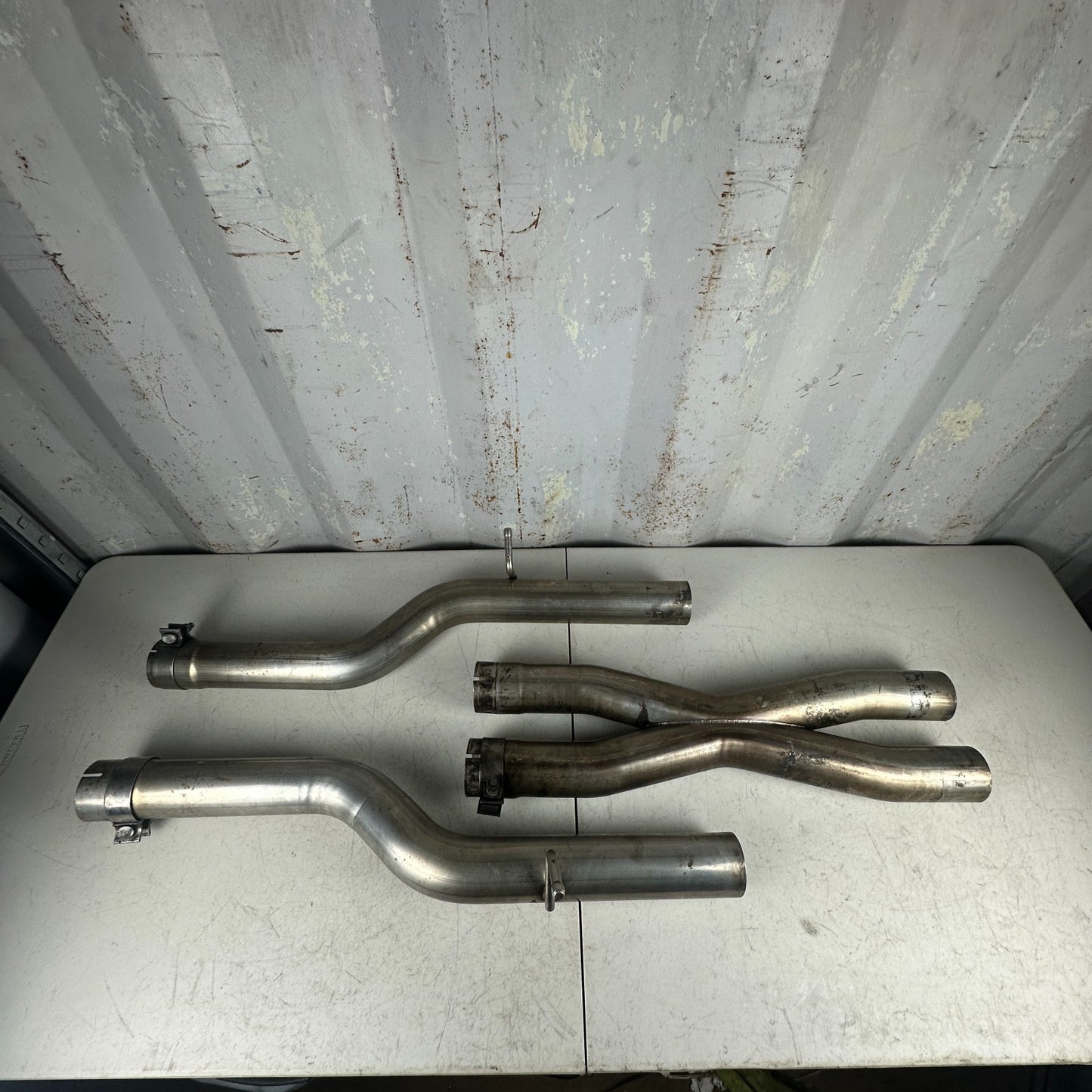 2016-2024 CHEVROLET CAMARO LOWER EXHAUST X PIPE ASSEMBLY OEM