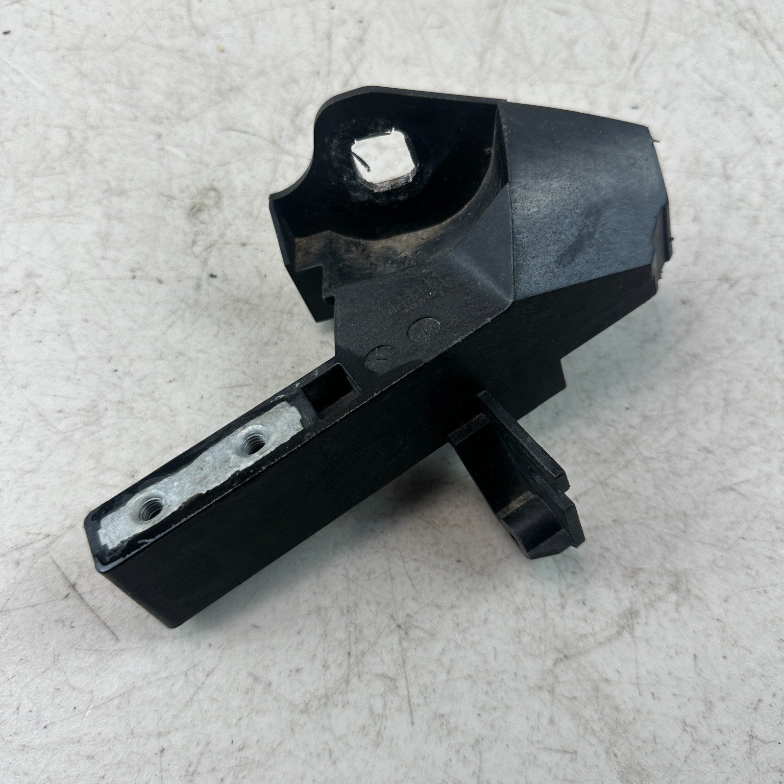 2015-2021 MERCEDES C300 LEFT DRIVER SIDE RADIATOR SUPPORT BRACKET A2056203401