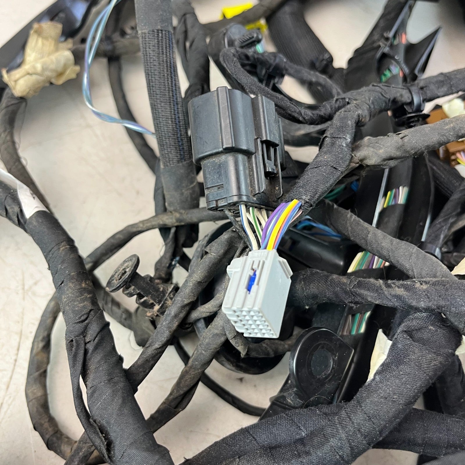 2015 DODGE CHALLENGER ENGINE ROOM FRONT BODY WIRE WIRING HARNESS 68225889AD OEM