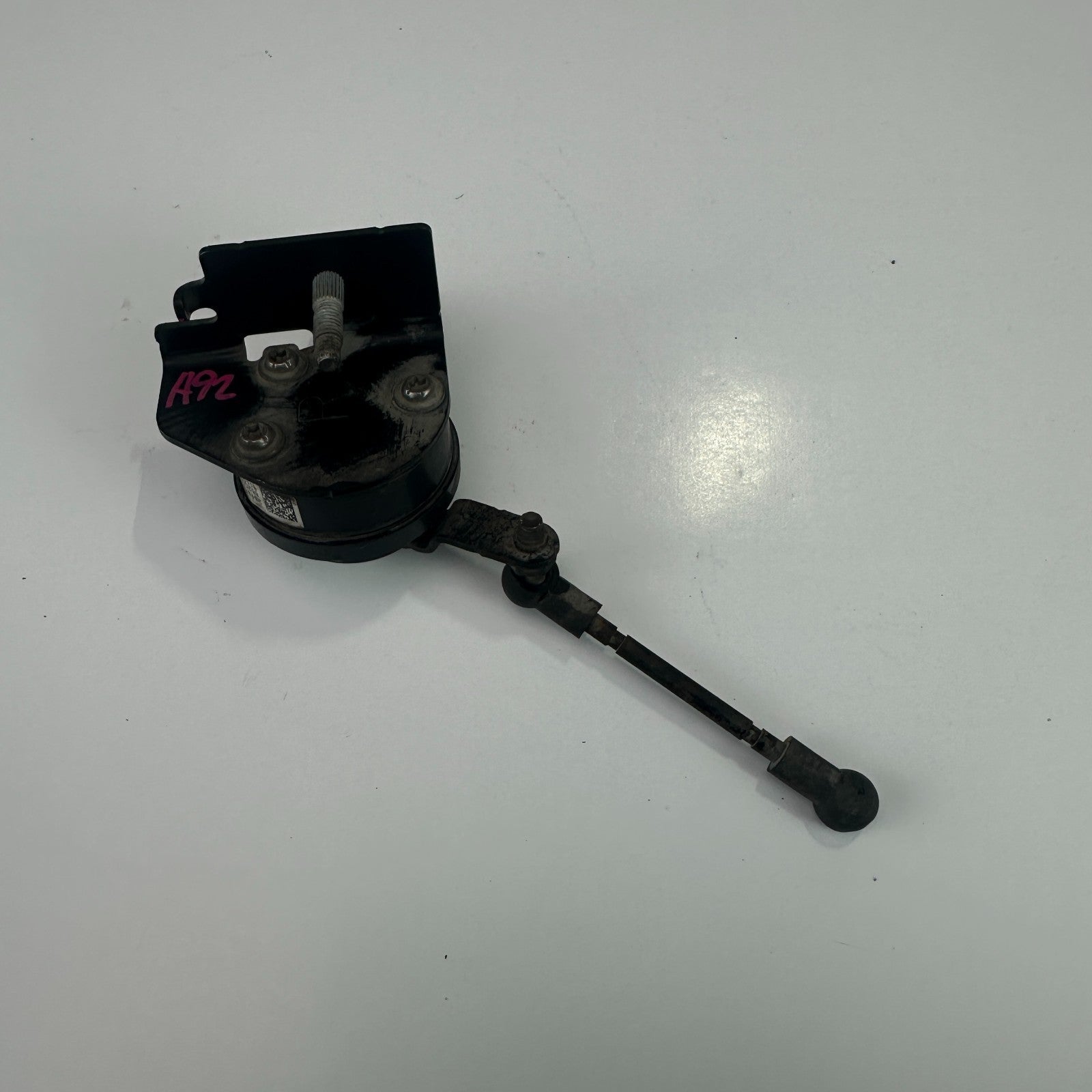 14-19 CHEVROLET CORVETTE C7 FRONT RIGHT SIDE HEADLIGHT LEVEL POSITION SENSOR OEM