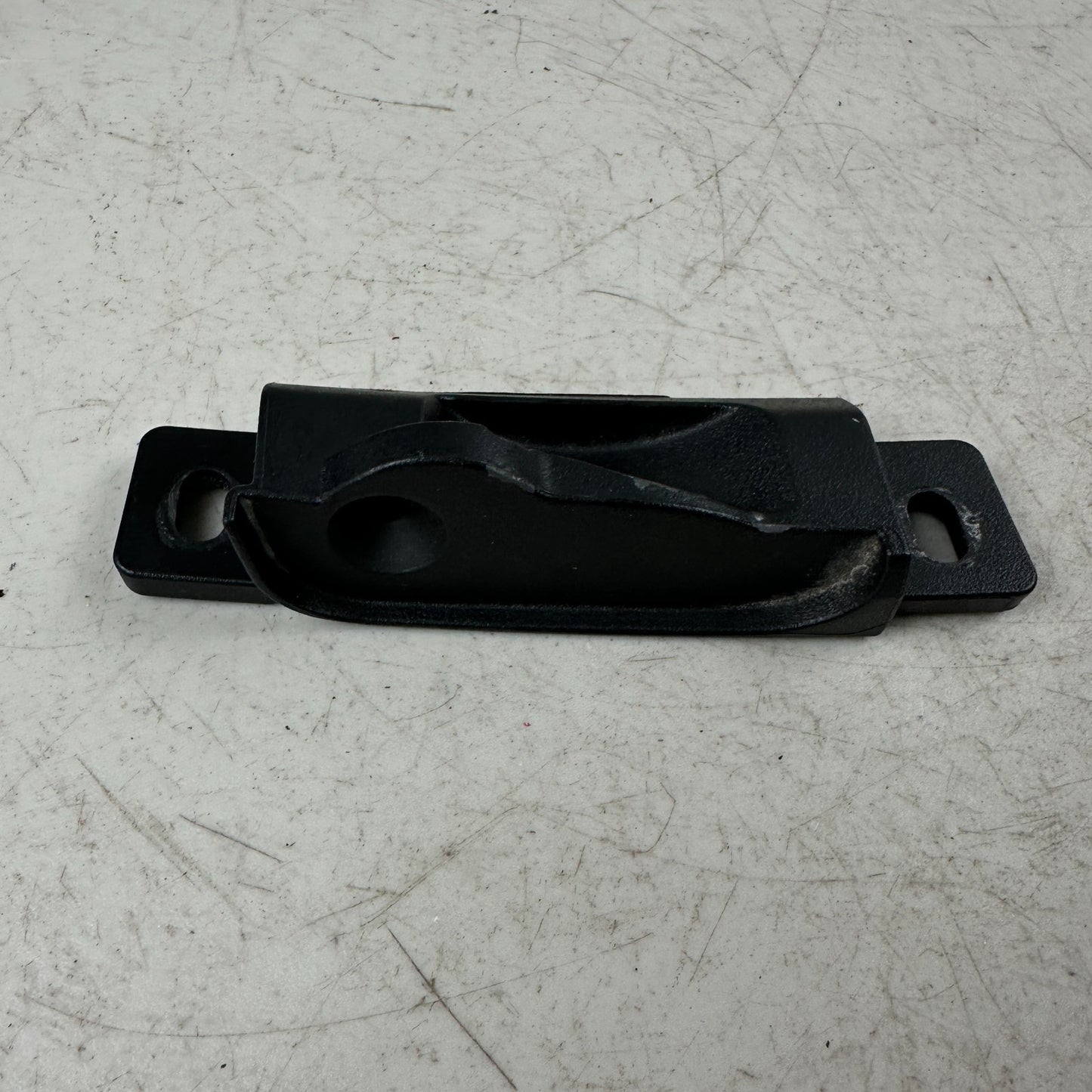 14-19 CHEVROLET CORVETTE RIGHT SIDE REMOVABLE HARD TOP ROOF PANEL STRIKER OEM