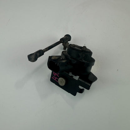 14-19 CHEVROLET CORVETTE C7 FRONT LEFT SIDE HEADLIGHT LEVEL POSITION SENSOR OEM