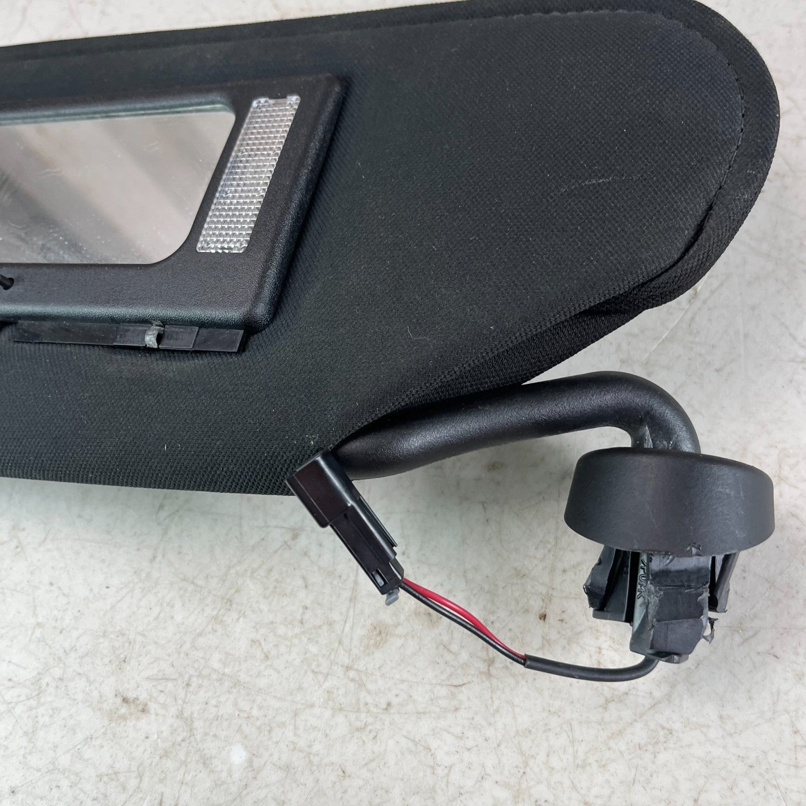 2005-2013 CHEVROLET CORVETTE FRONT LEFT DRIVER SIDE SUNVISOR SUN VISOR BLACK OEM