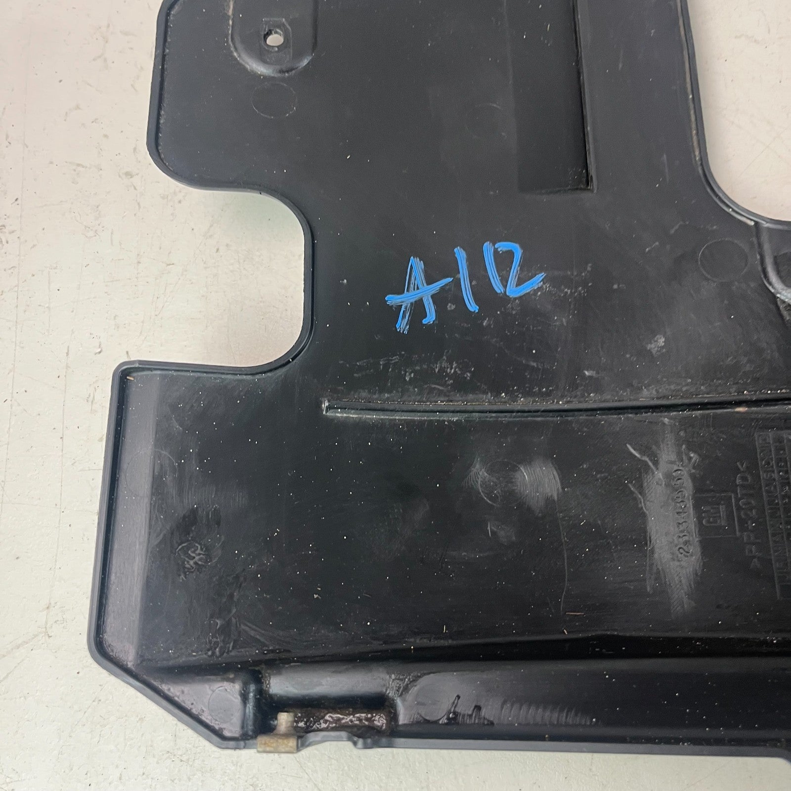 2016-24 CHEVROLET CAMARO ENGINE LEFT SIDE UNDER BODY SPLASH SHIELD PROTECTOR OEM