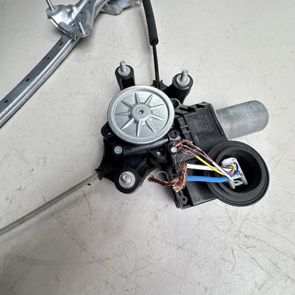 2020-22 TOYOTA COROLLA FRONT LEFT DRIVER SIDE DOOR WINDOW REGULATOR & MOTOR OEM