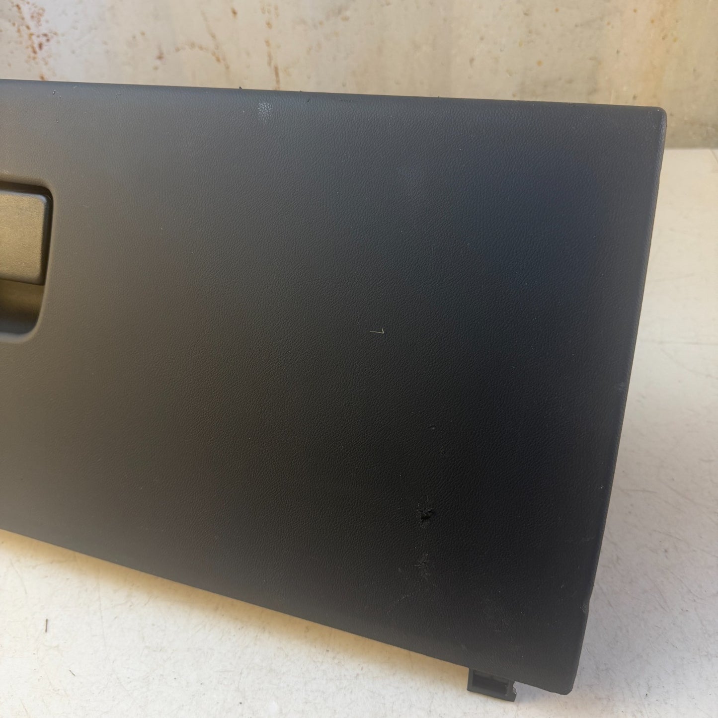 2016 - 2024 CHEVROLET CAMARO ZL1 DASH GLOVE BOX STORAGE COMPARTMENT BLACK OEM