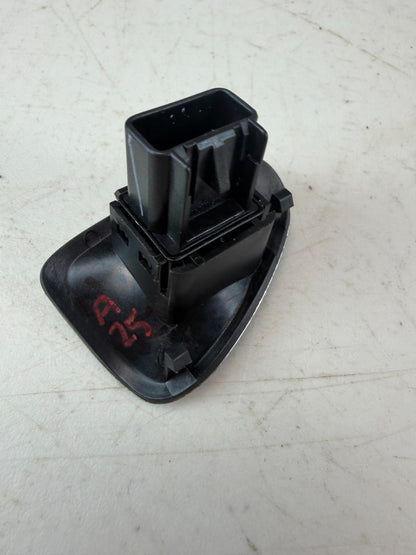 2005-2013 CHEVY CORVETTE LEFT DRIVER SIDE DOOR RELEASE SWITCH BUTTON 10362041