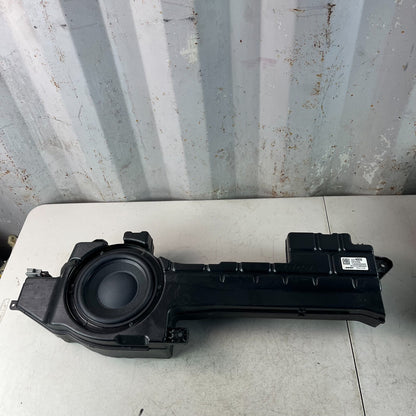 2014-2019 CHEVROLET CORVETTE BOSE AUDIO RADIO SUBWOOFER SUB WOOFER SPEAKER BOX