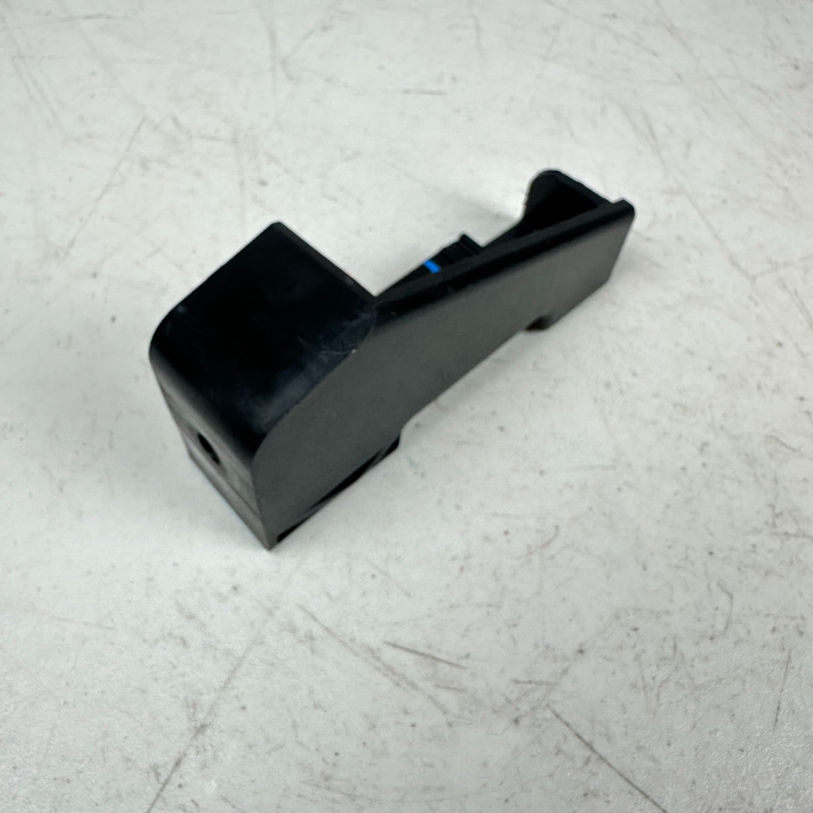 2014-2019 CHEVROLET CORVETTE C7 REAR LOAD FLOOR TRIM PANEL BRACKET 22854656 OEM