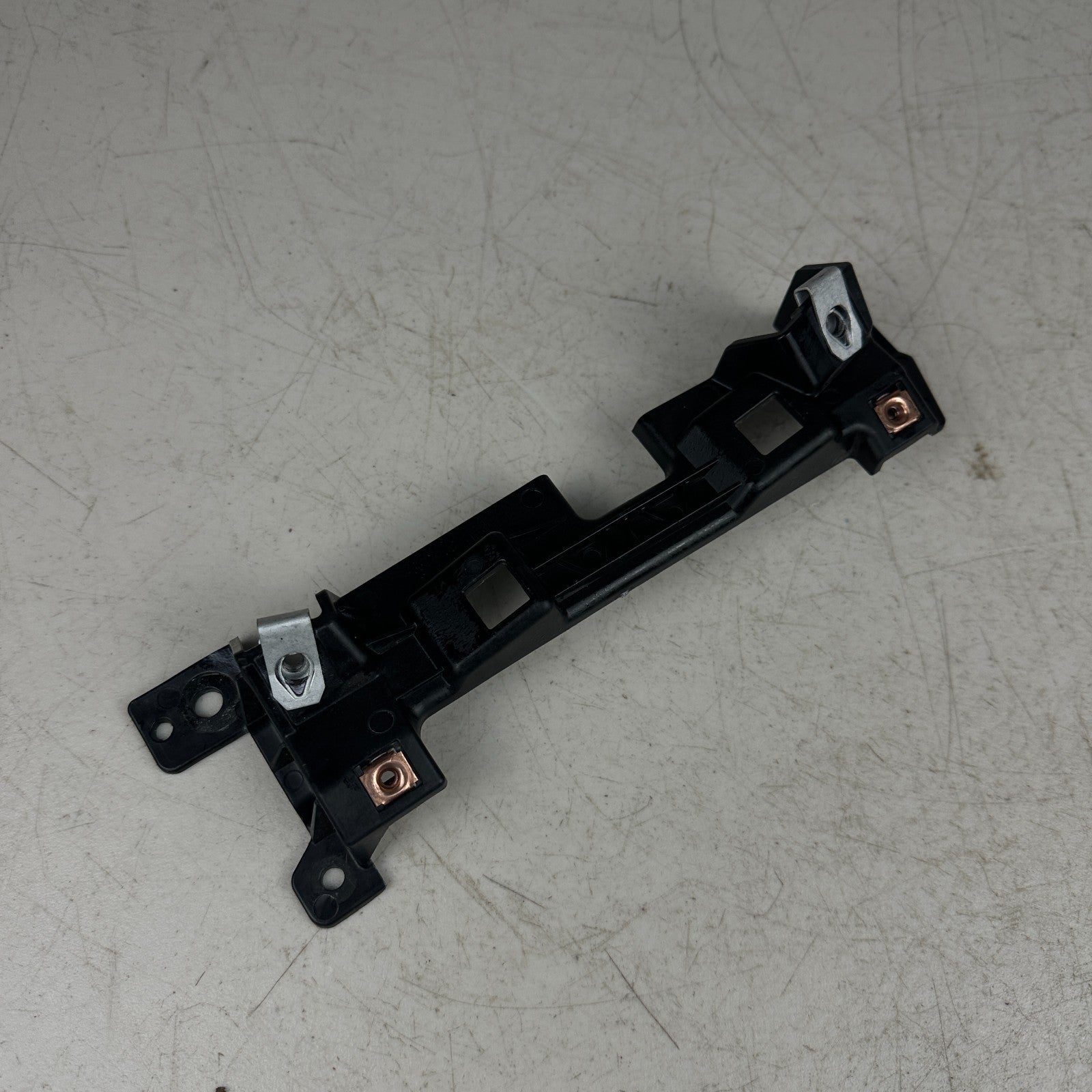 2014-2019 CHEVROLET CORVETTE C7 INSTRUMENT PANEL UPPER TRIM PANEL BRACKET OEM