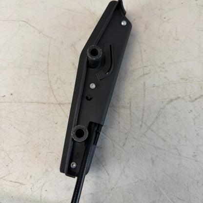 2005-2013 CHEVROLET CORVETTE RIGHT PASSENGER SIDE DOOR LOCK RELEASE 10352332 OEM
