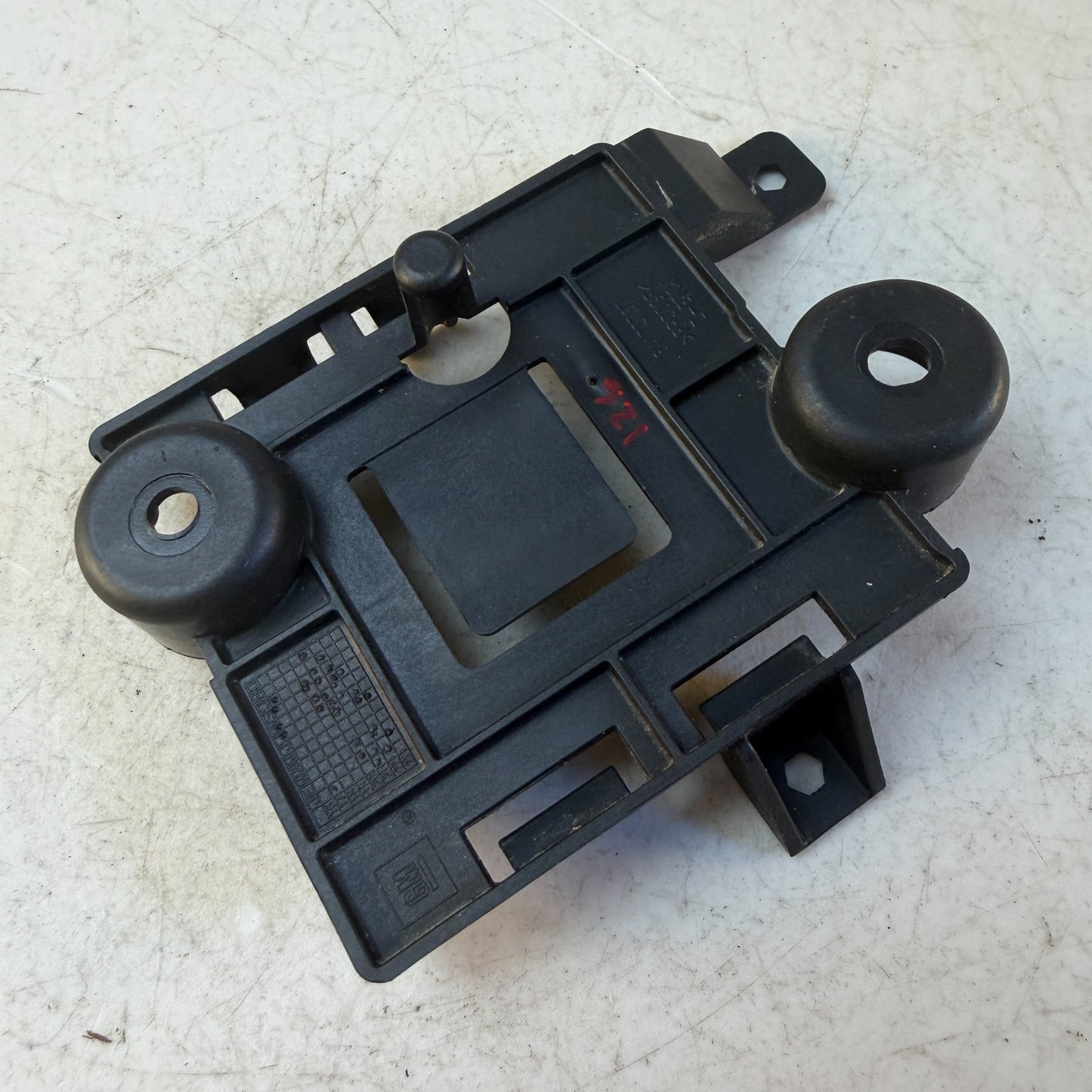 2019-2024 CHEVROLET CAMARO TCM TRANSMISSION CONTROL MODULE BRACKET 84173767 OEM