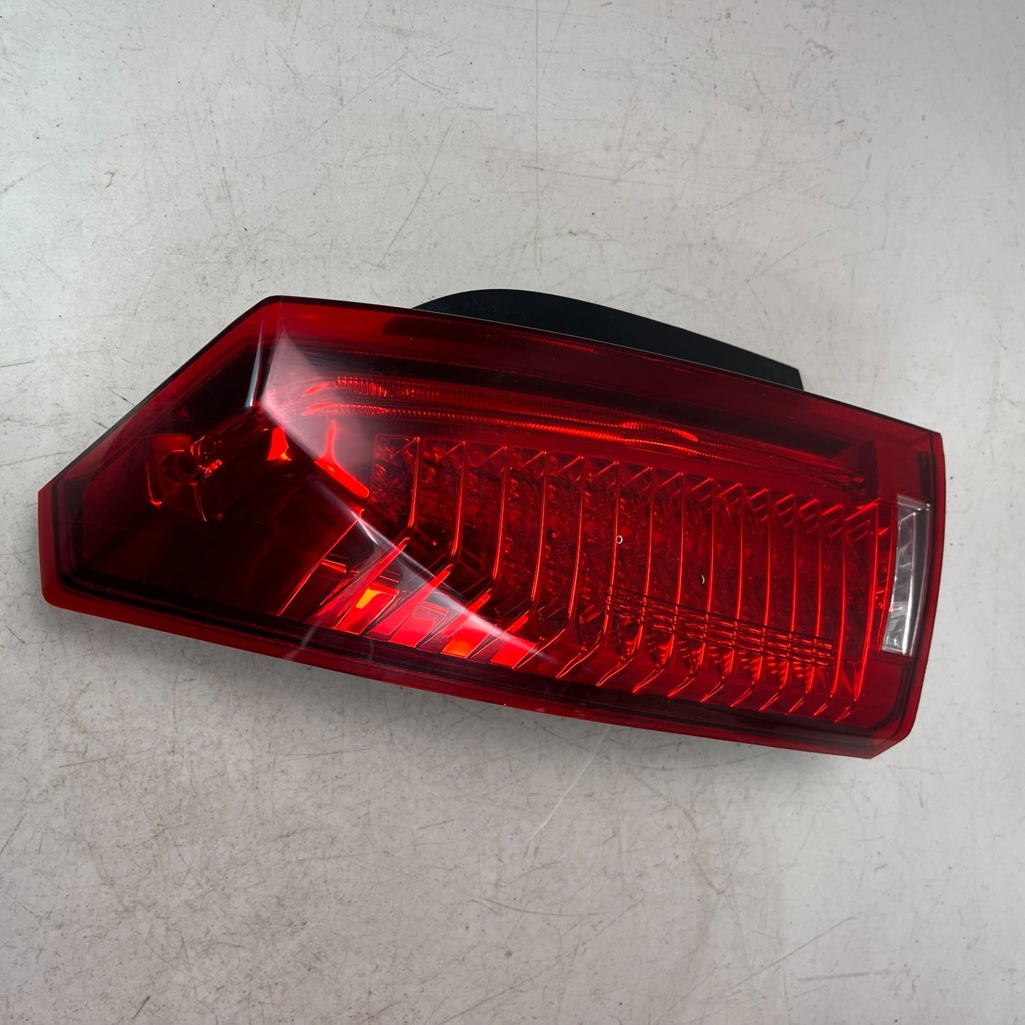 2008-2015 CADILLAC CTS V REAR LEFT DRIVER SIDE TAIL LIGHT LAMP 25902143 OEM
