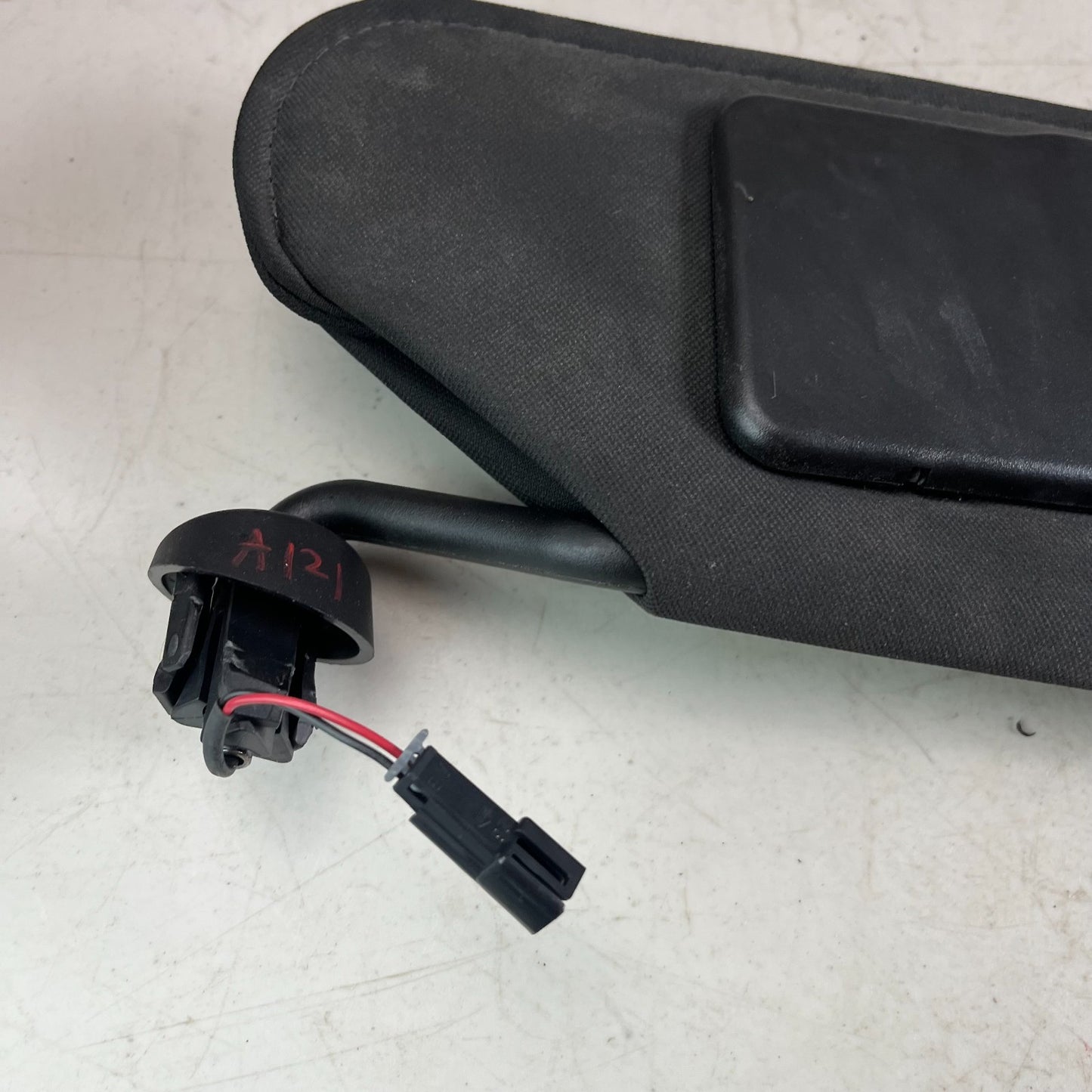 2005-2013 CHEVROLET CORVETTE FRONT RIGHT PASSENGER SUNVISOR SUN VISOR BLACK OEM