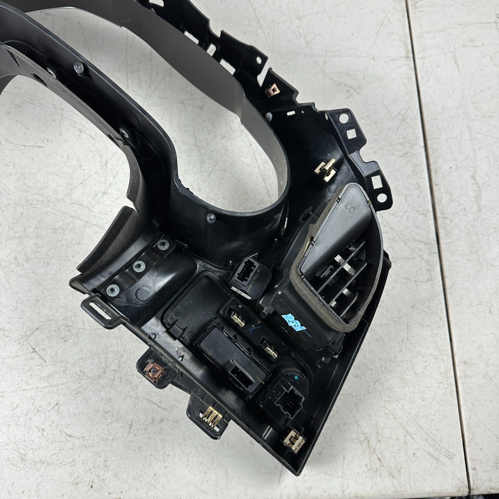 2014-2019 CHEVY CORVETTE C7 DASH INSTRUMENT GAUGE CLUSTER SCREEN TRIM PANEL OEM