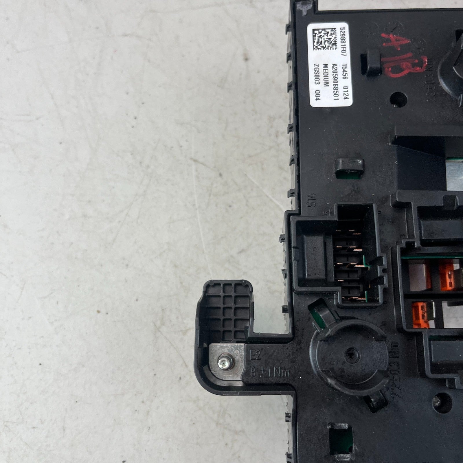 2015-2021 MERCEDES C300 REAR COMPARTMENT FUSE BOX RELAY MODULE UNIT A2059068501