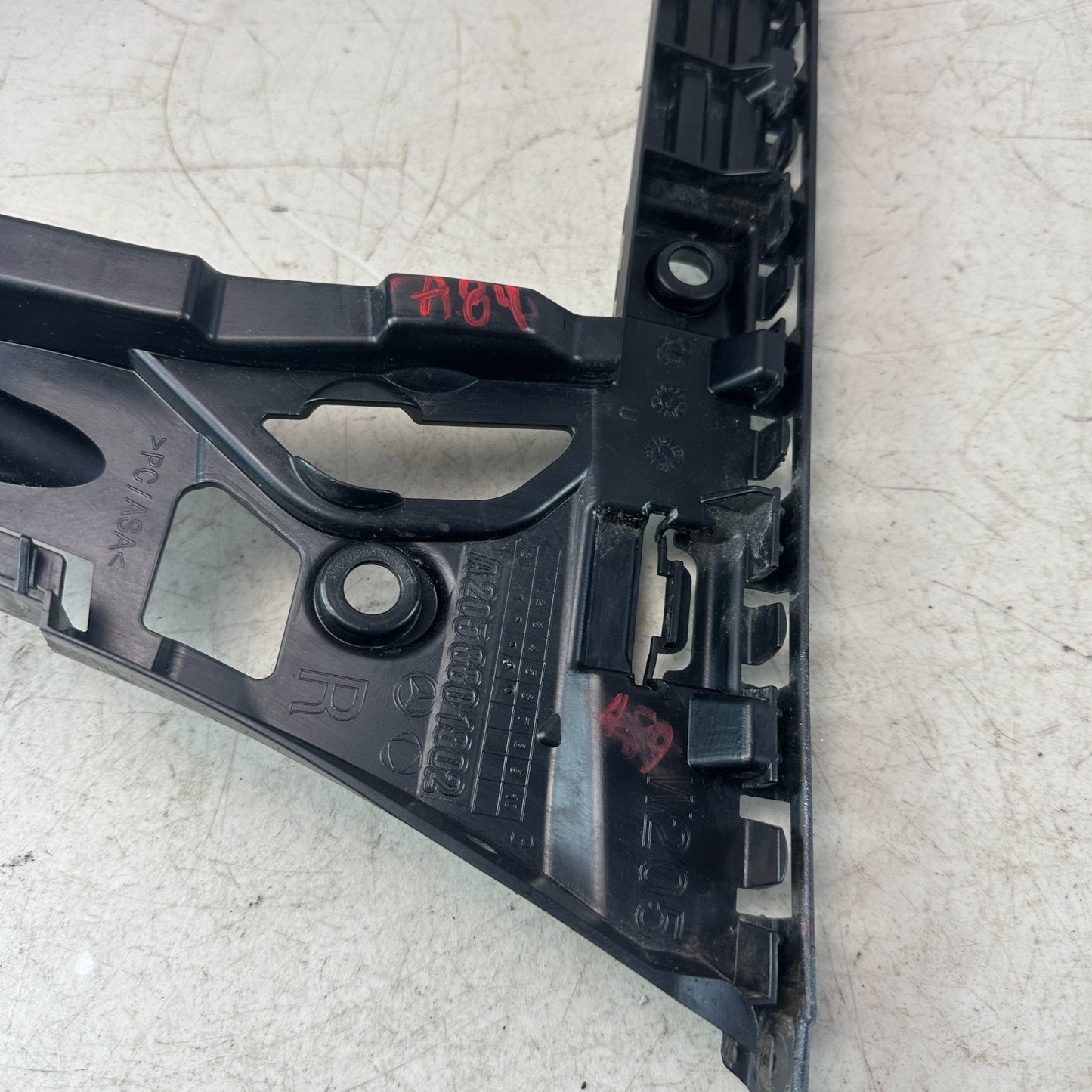 2015-2021 MERCEDES C300 REAR RIGHT BUMPER MOUNT HOLDER BRACKET A2058801802 OEM