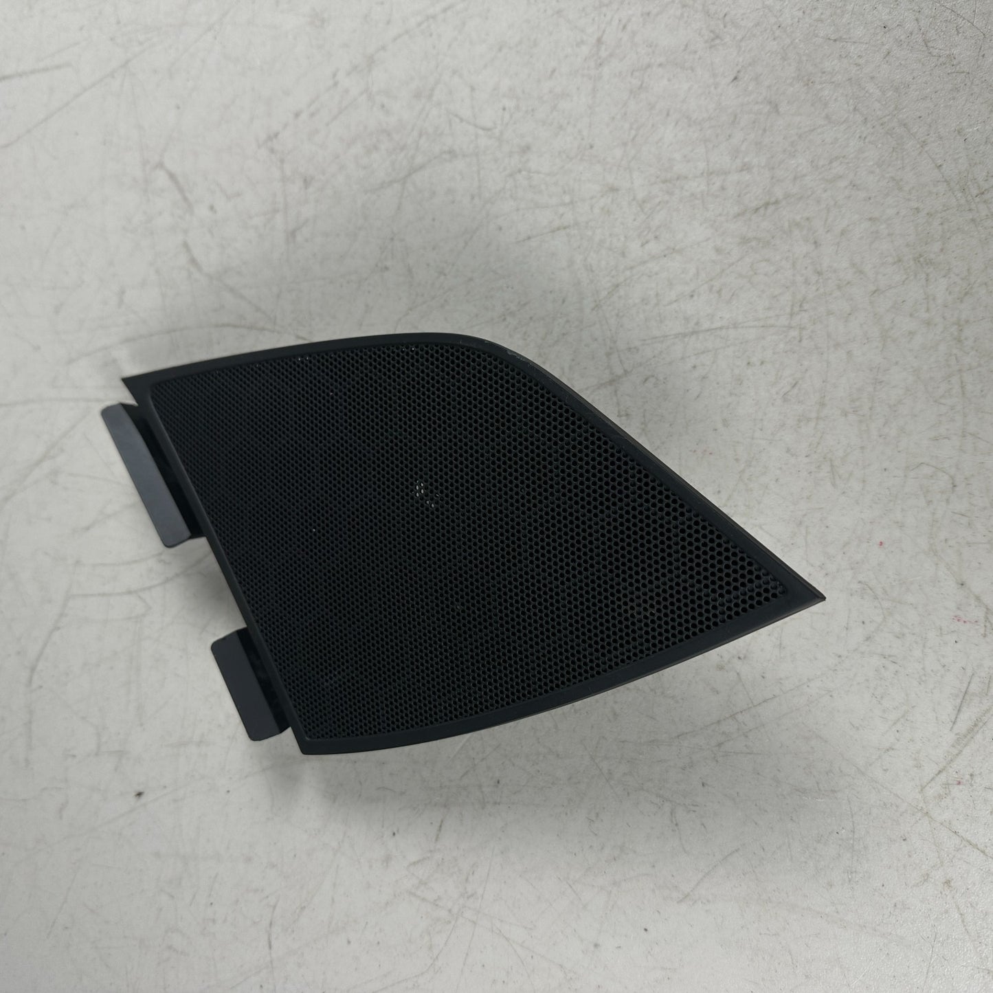 2014-19 CHEVROLET CORVETTE C7 FRONT RIGHT SIDE TWEETER SPEKAER GRILLE COVER OEM