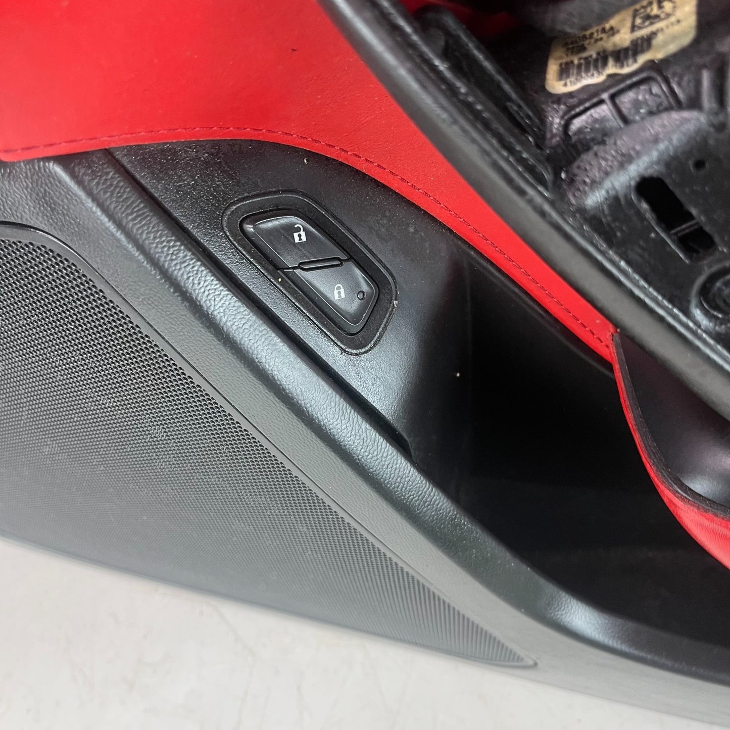 2014-2019 CHEVROLET CORVETTE FRONT RIGHT SIDE INTERIOR DOOR PANEL 340490AB OEM