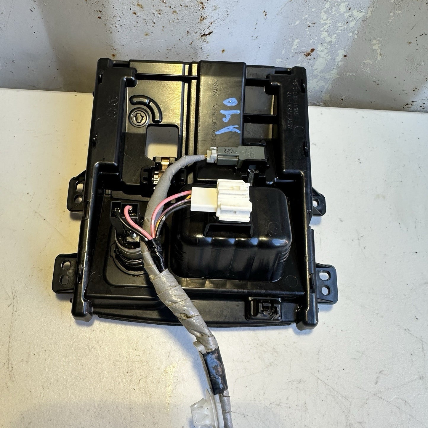 14 15 16 17 Acura RLX Power Outlet Console Cubby Storage Box