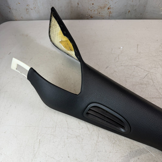 2005-2013 CHEVROLET CORVETTE C6 FRONT LEFT DRIVER A PILLAR COVER TRIM 10441171