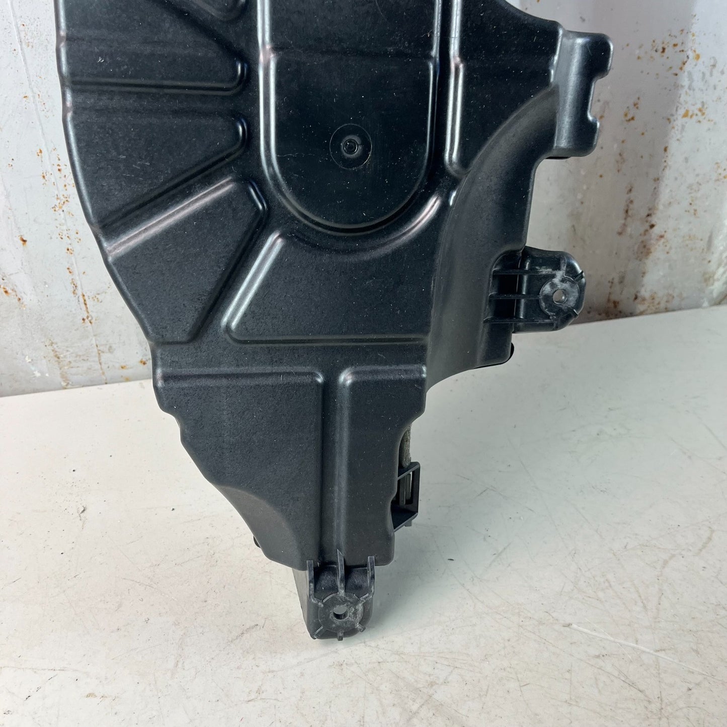 2014-2019 CHEVROLET CORVETTE BOSE AUDIO RADIO SUBWOOFER SUB WOOFER SPEAKER BOX