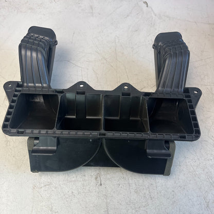 08-15 CADILLAC CTS-V AIR DISTRIBUTION DISTRIBUTOR CENTER DUCT TUBE 25800290 OEM
