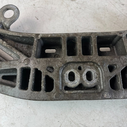 2015-2023 DODGE CHALLENGER TRANSMISSION CROSSMEMBER MOUNT BRACKET 68170323AA OEM