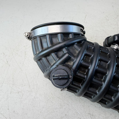 2016-2024 CHEVY CAMARO AIR CLEANER INTAKE INLET OUTLET DUCT HOSE 84454249 OEM