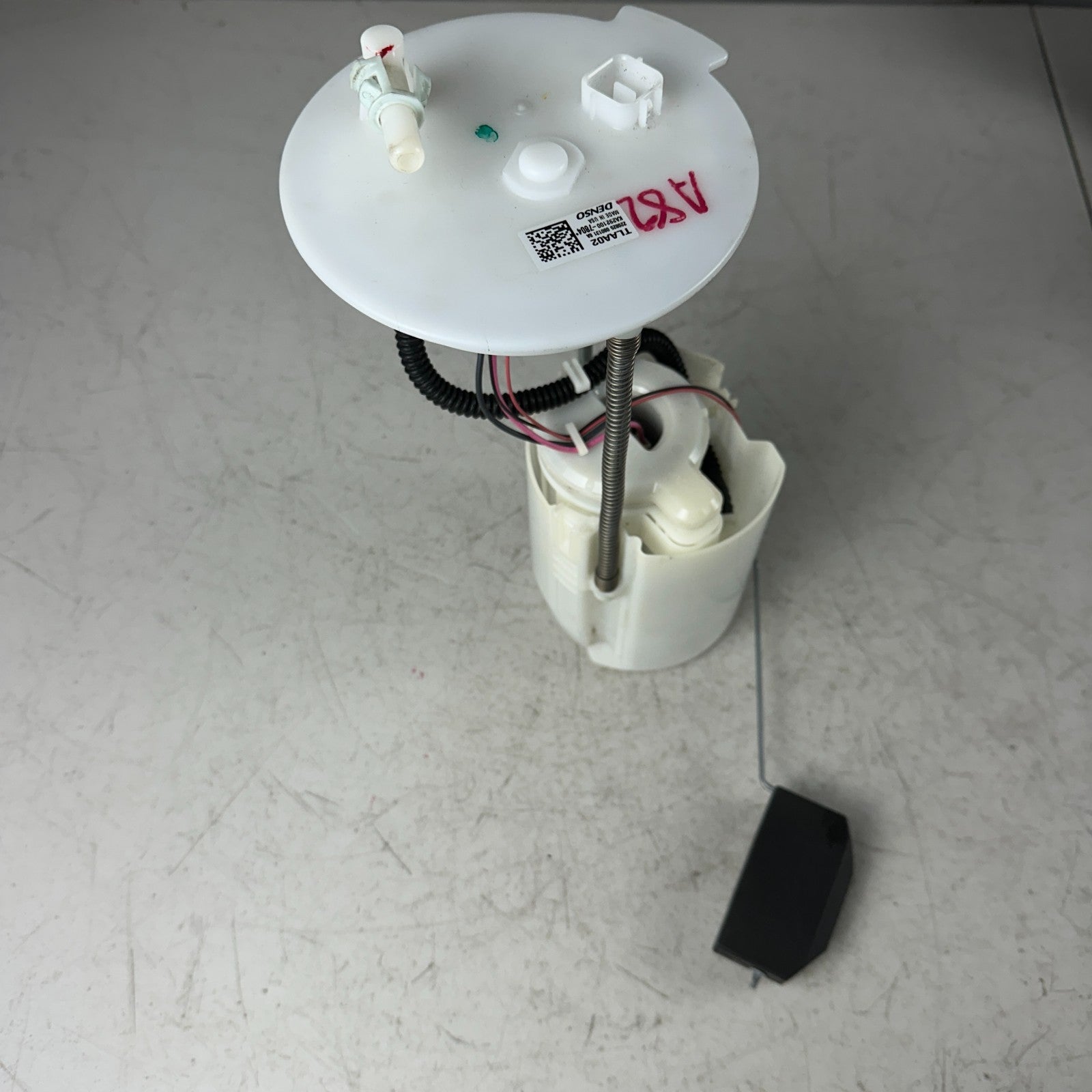 2023 - 2024 HONDA HR-V 2.0L ENGINE FUEL GAS TANK PUMP UNIT KA292100-7804 OEM