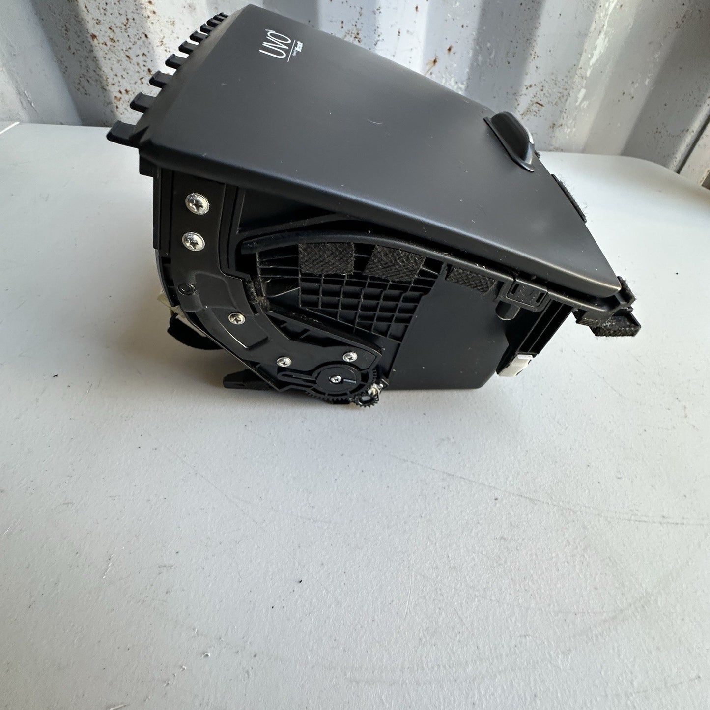 16 17 18 19 20 KIA SORENTO CENTER CONSOLE STORAGE TRAY OEM 84680-C5000