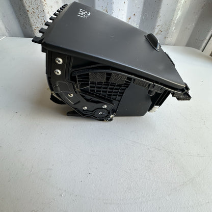 16 17 18 19 20 KIA SORENTO CENTER CONSOLE STORAGE TRAY OEM 84680-C5000