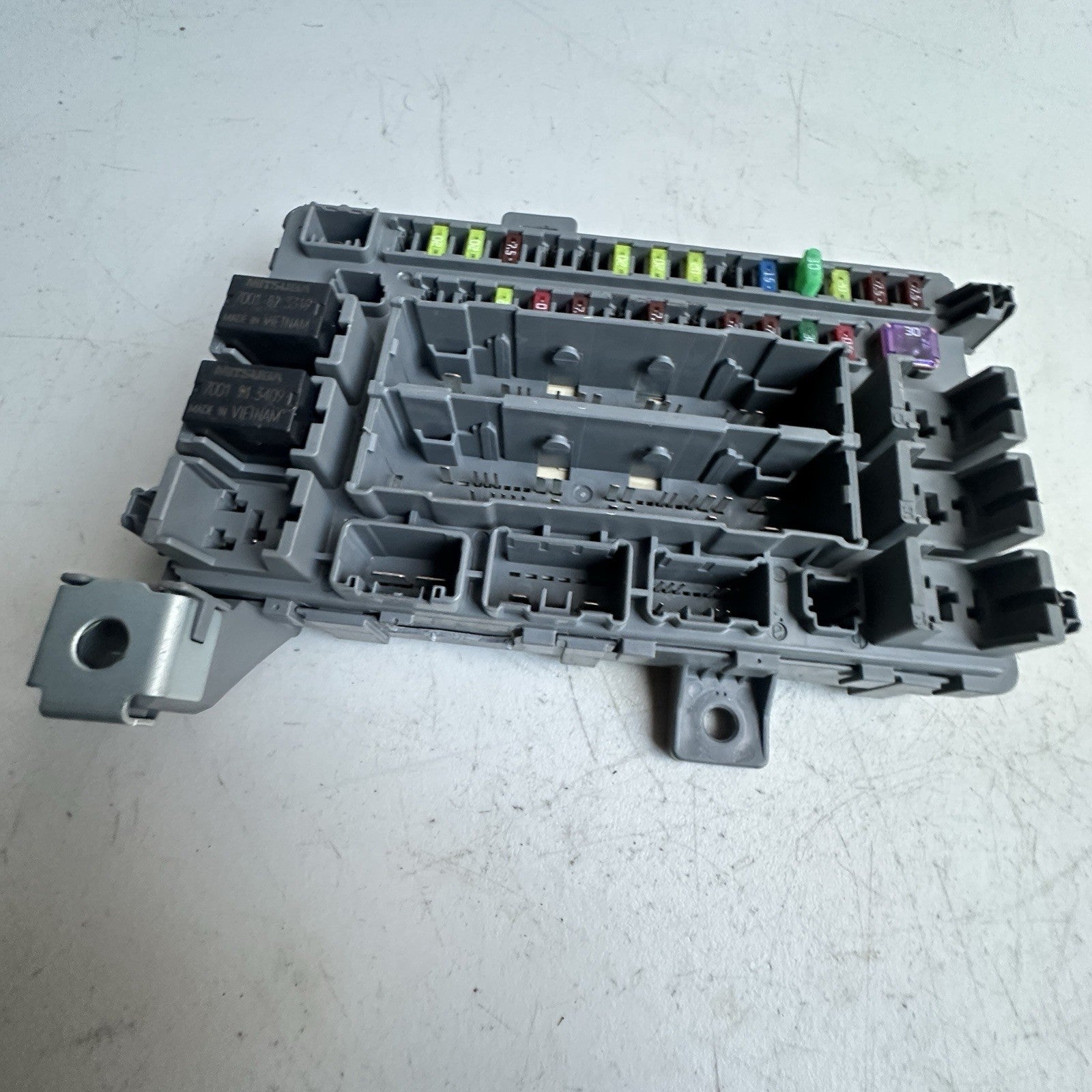 2014-2017 Acura RLX OEM Right Front Dash Fuse Box Module Junction Box