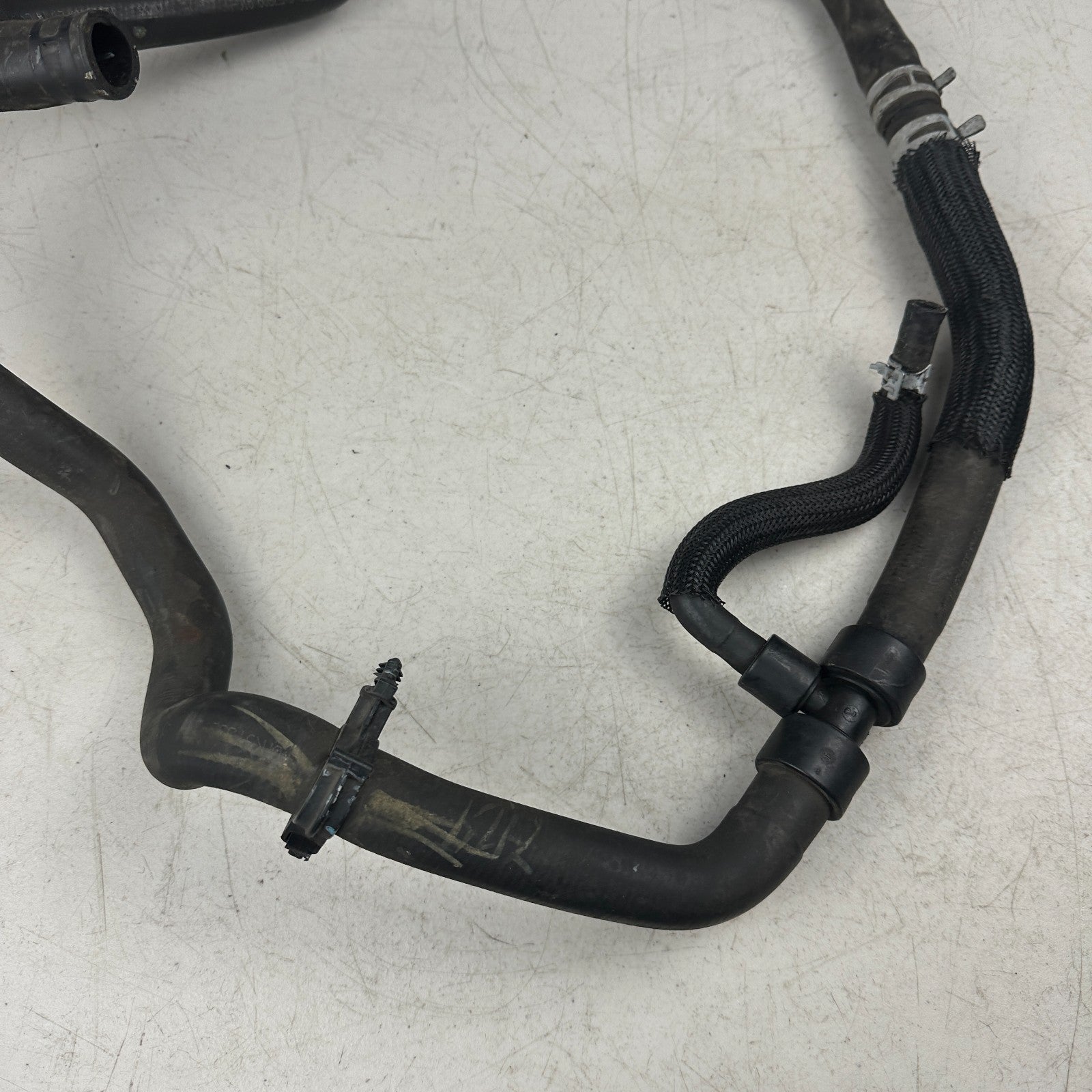 2014-2019 CHEVROLET CORVETTE C7 RADIATOR COOLANT HEATER HOSE LINE PIPE OEM