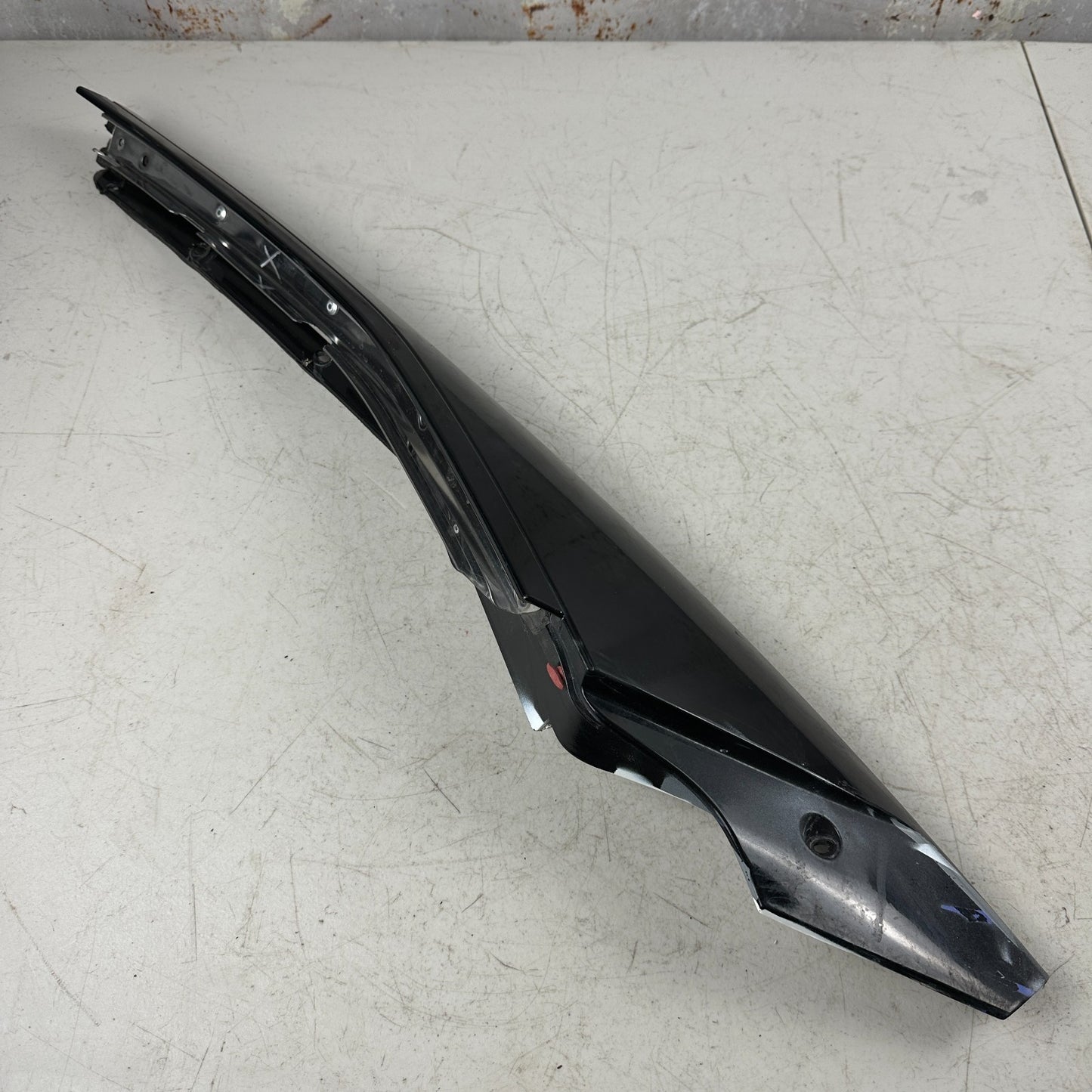 2014-2019 CHEVY CORVETTE RIGHT WINDSHIELD PILLAR APPLIQUE TRIM PANEL COVER OEM