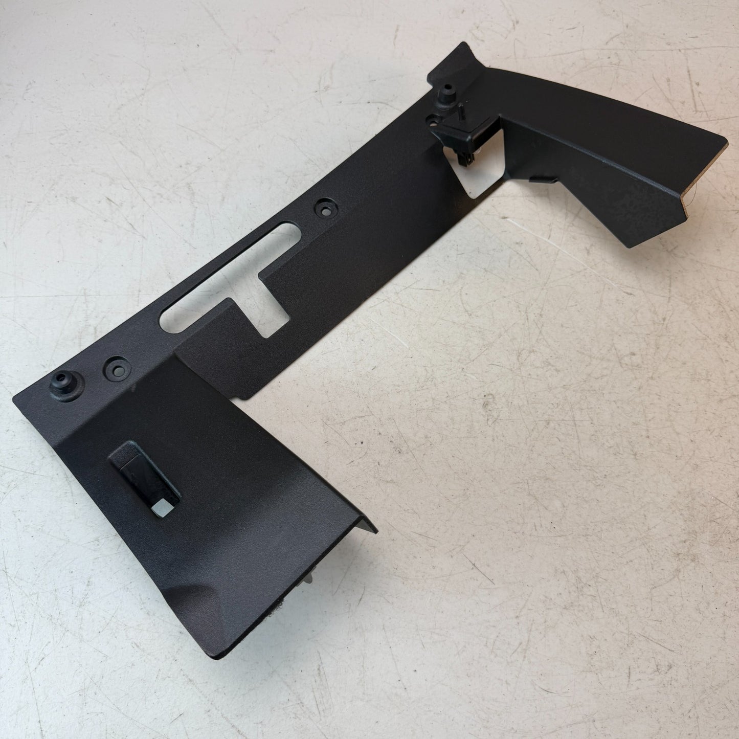 2005-2013 CHEVROLET CORVETTE C6 FRONT LEFT DRIVER SIDE GLOVE BOX FRAME TRIM OEM