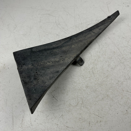 2014-2019 CHEVROLET CORVETTE FRONT RIGHT SIDE WHEEL OPENING MOLDING 23109512 OEM