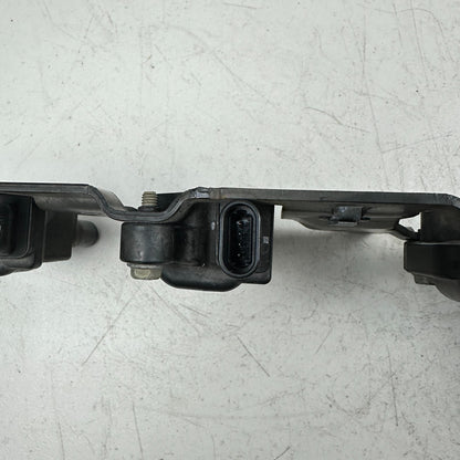 05-13 CORVETTE C6 6.0L V8 LEFT DRIVERS SIDE IGNITION COIL BRACKET ASSEMBLY OEM
