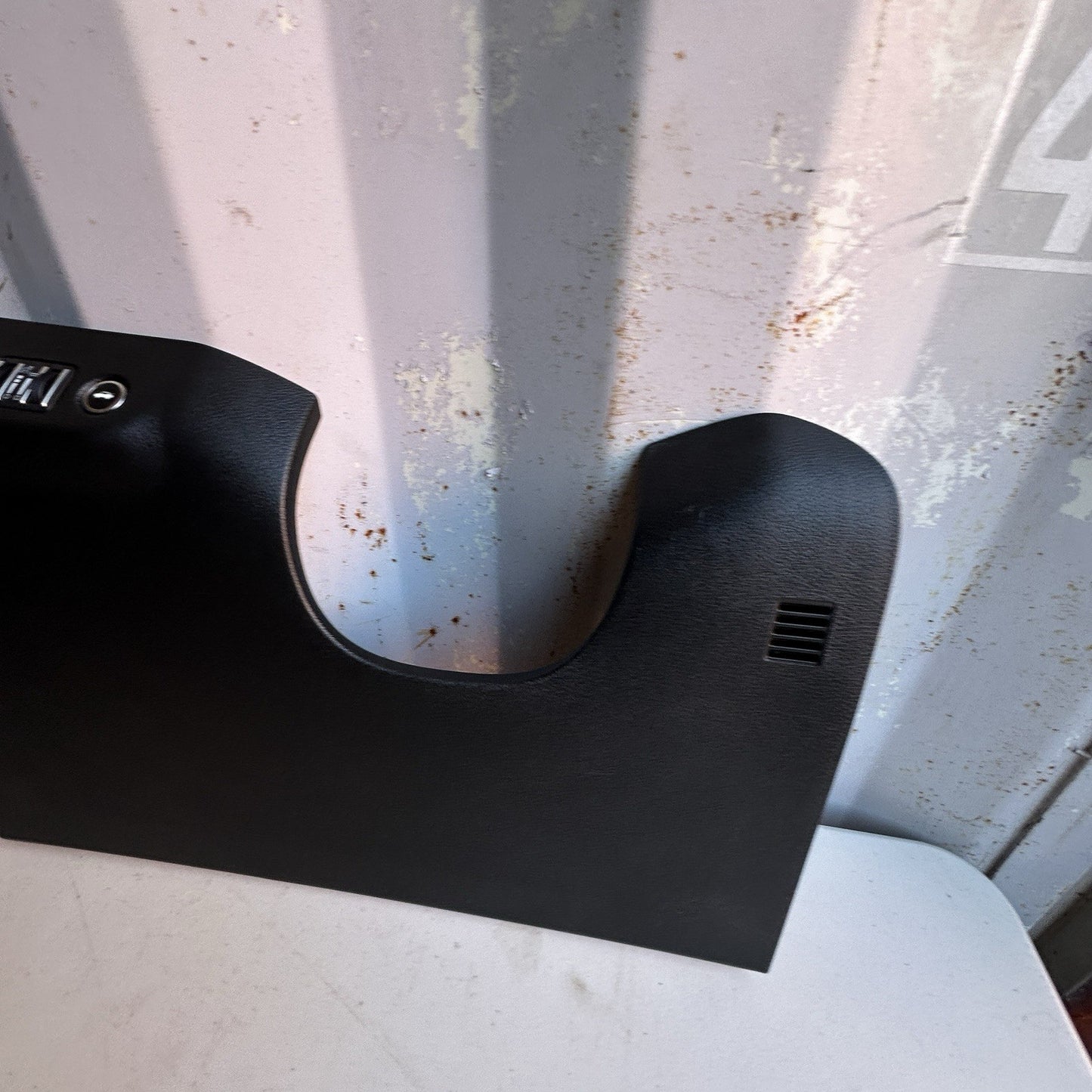 2015-2023 DODGE CHARGER STEERING COLUMN COVER.LO198977DX9AE