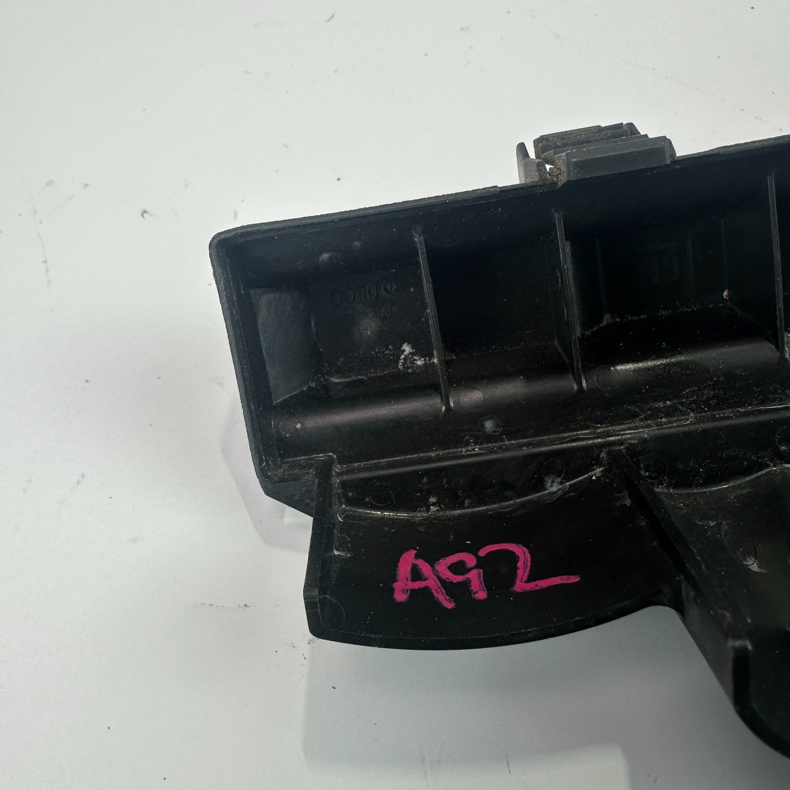 14-19 CHEVROLET CORVETTE C7 POWER DISTRIBUTION FUSE BOX BLOCK COVER 23491757 OEM