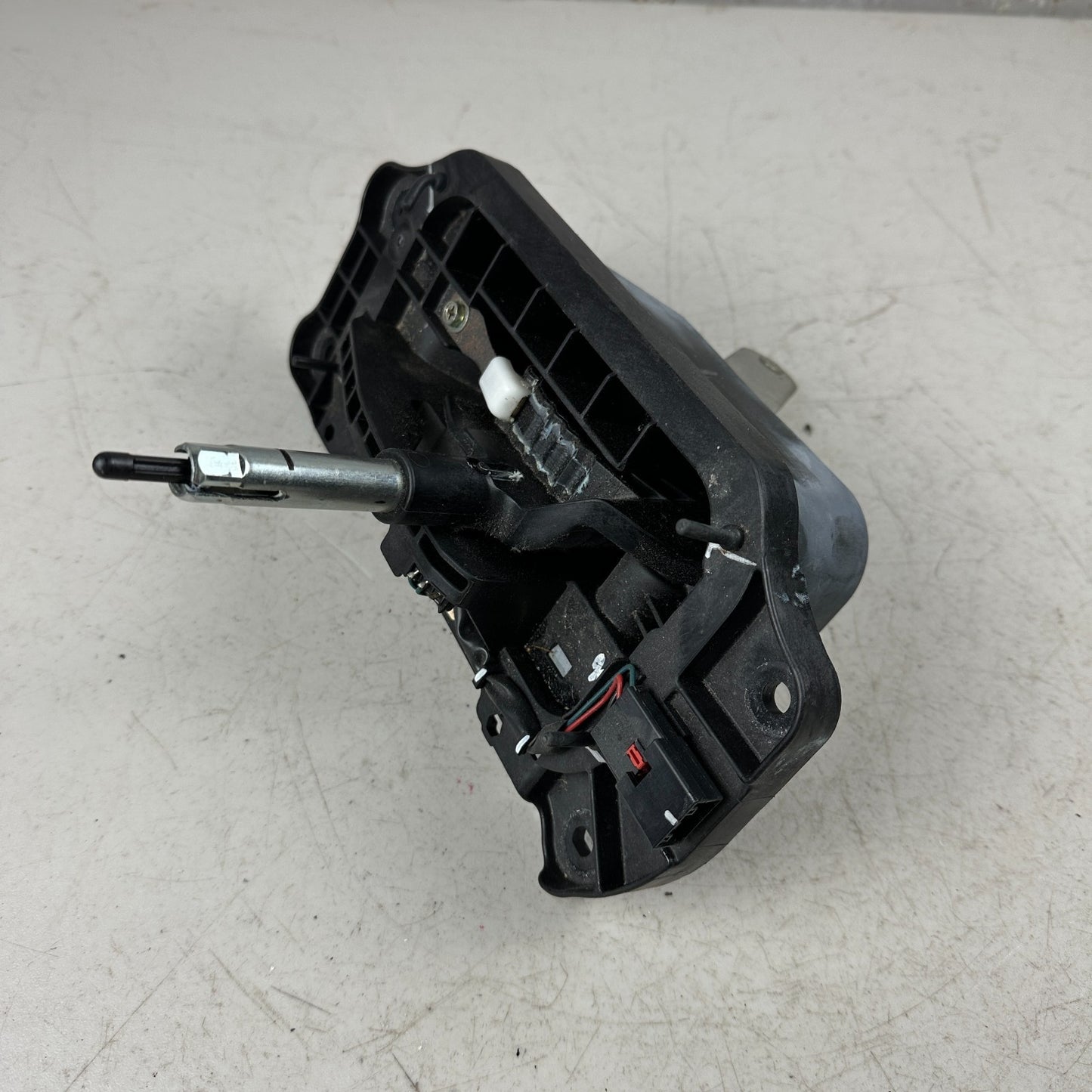 2014-2019 CHEVY CORVETTE AUTOMATIC TRANSMISSION GEAR SHIFTER SELECTOR LEVER OEM