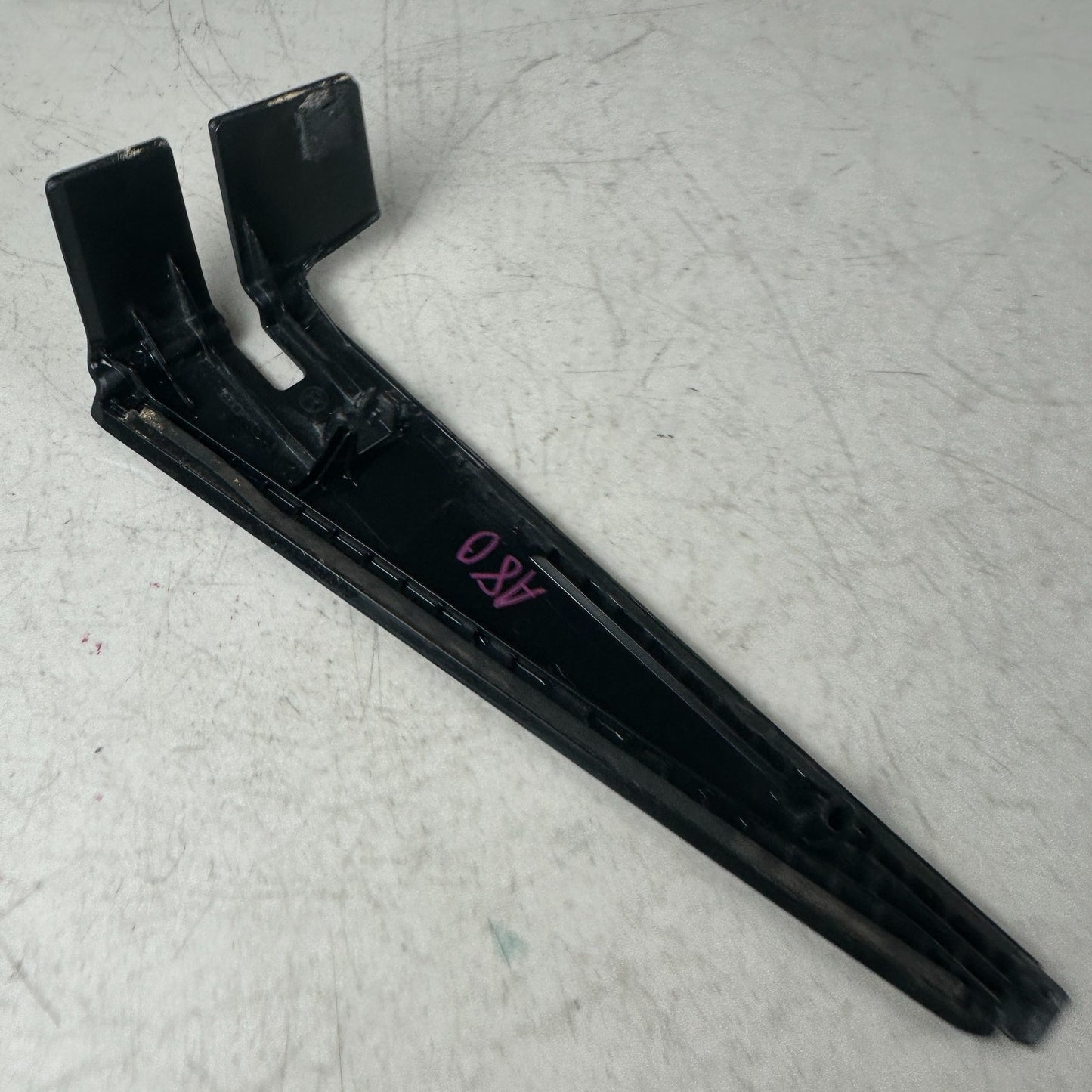 2017-2022 HONDA CR-V RIGHT PASSENGER SIDE TAILGATE LIFTGATE HINGE COVER TRIM OEM