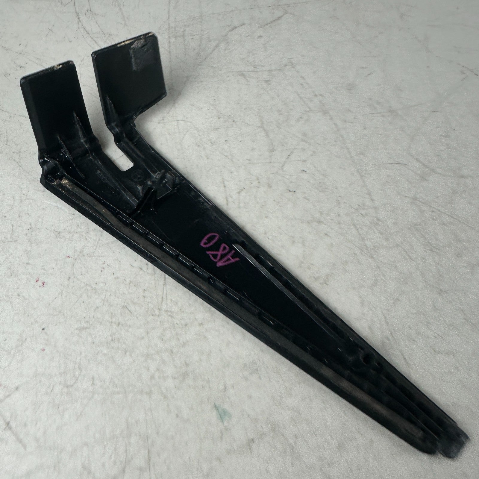 2017-2022 HONDA CR-V RIGHT PASSENGER SIDE TAILGATE LIFTGATE HINGE COVER TRIM OEM